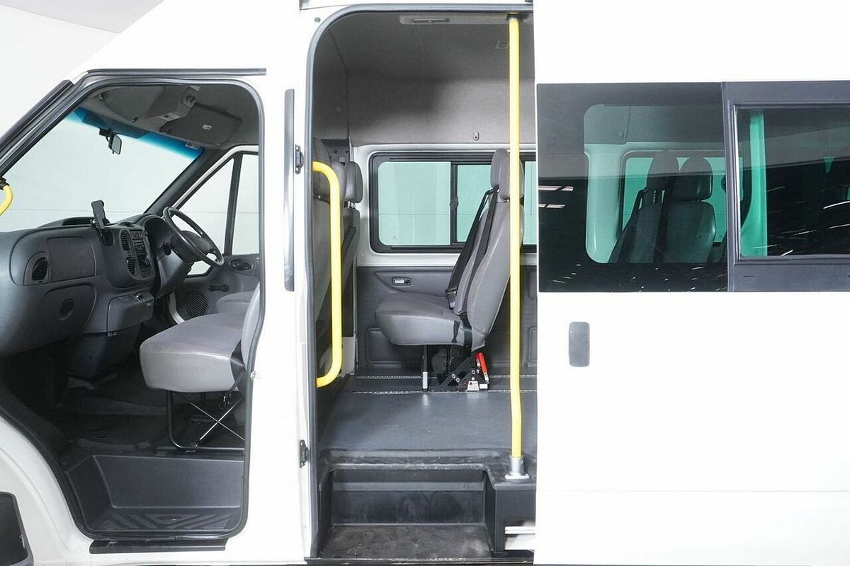 2005 Ford Transit 12 Seat VJ
