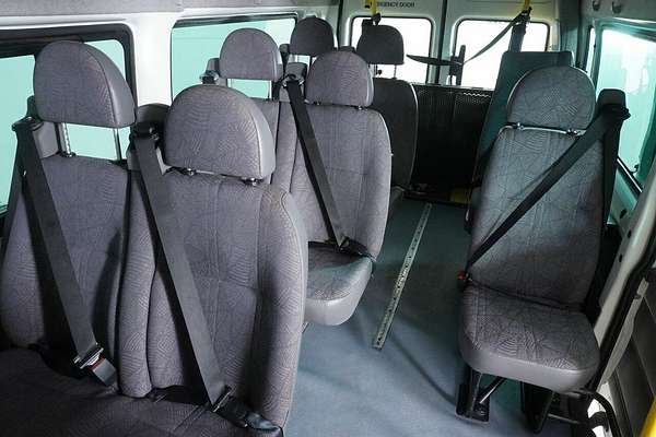 2005 Ford Transit 12 Seat VJ