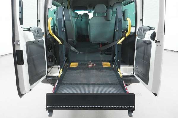 2005 Ford Transit 12 Seat VJ