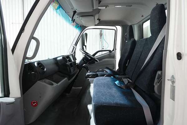2020 Hino 300 616 Medium XZU710R 4x2