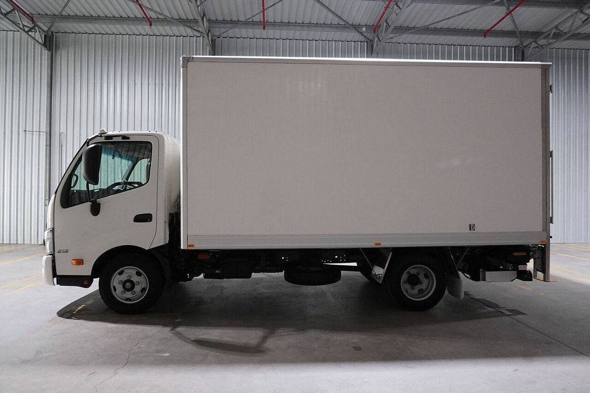 2020 Hino 300 616 Medium XZU710R 4x2