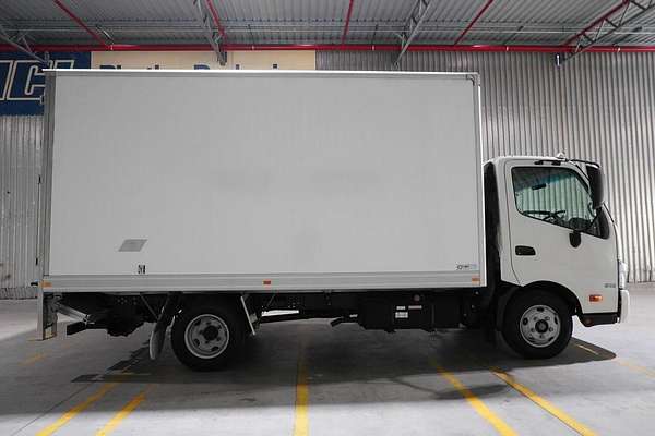 2020 Hino 300 616 Medium XZU710R 4x2