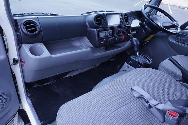 2020 Hino 616 3 PALLET REFRIGERATED/FREEZER IFS
