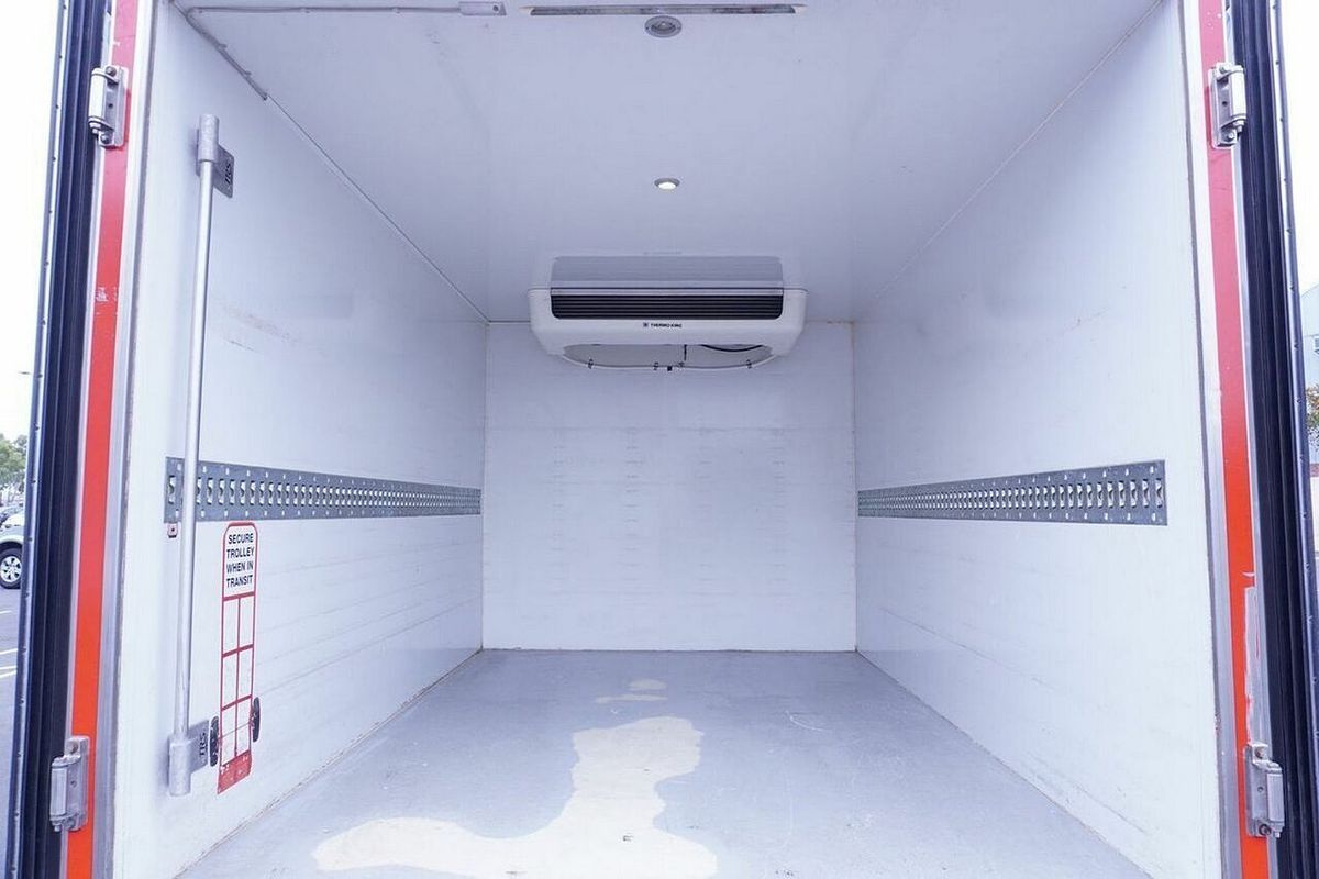2020 Hino 616 3 PALLET REFRIGERATED/FREEZER IFS