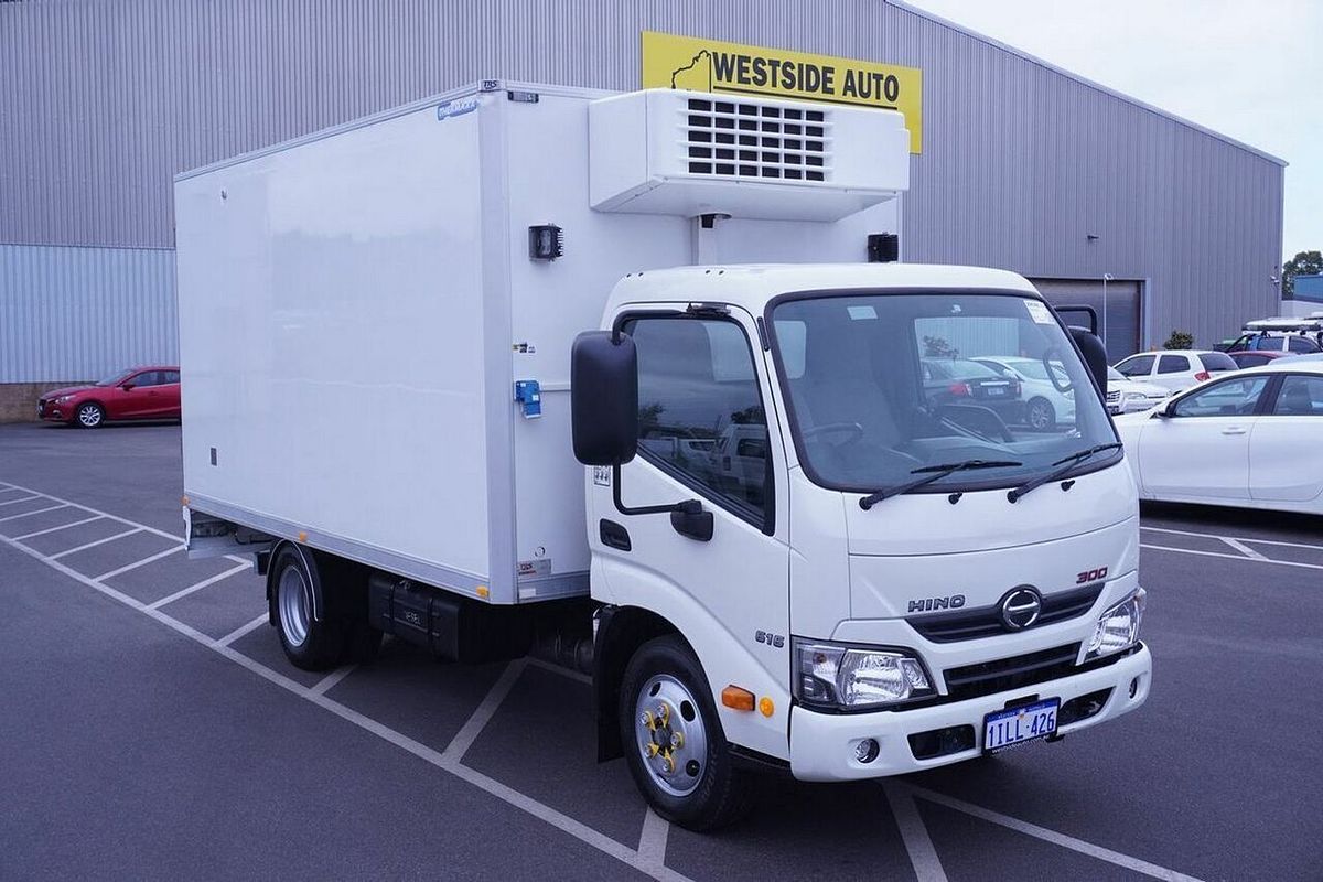 2020 Hino 616 3 PALLET REFRIGERATED/FREEZER IFS