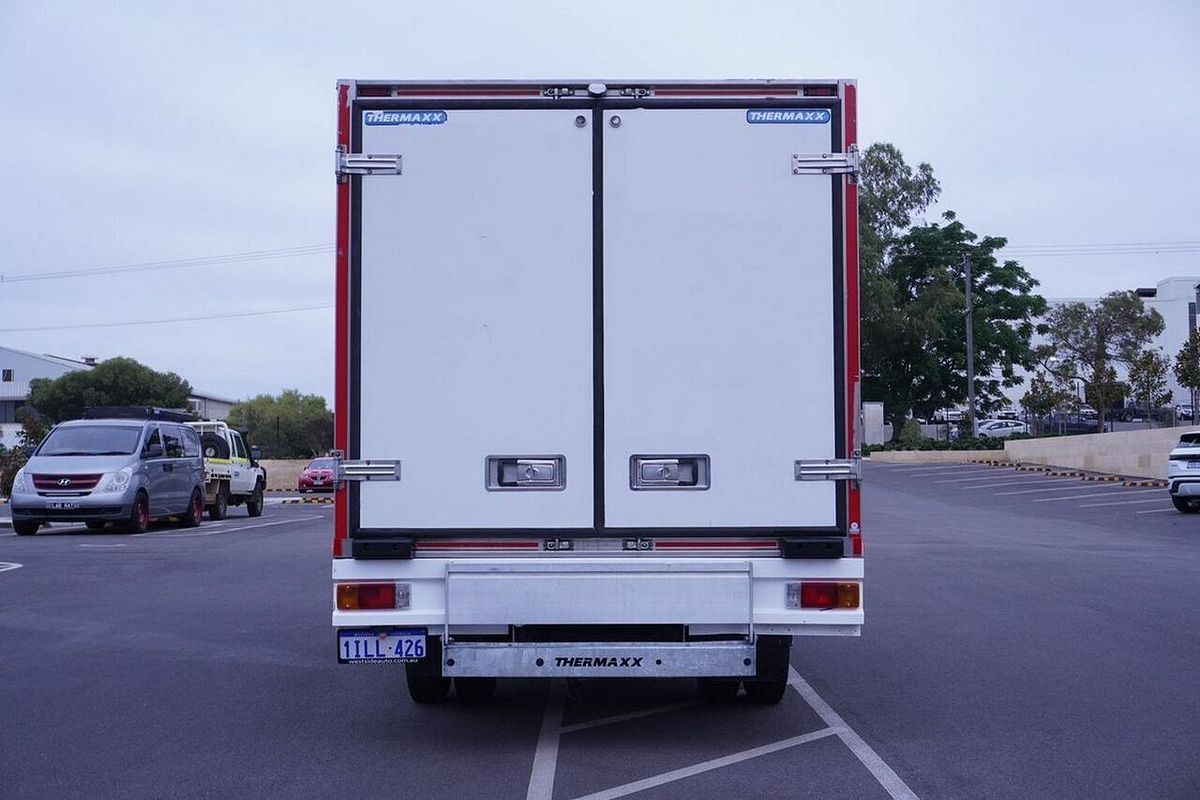 2020 Hino 616 3 PALLET REFRIGERATED/FREEZER IFS
