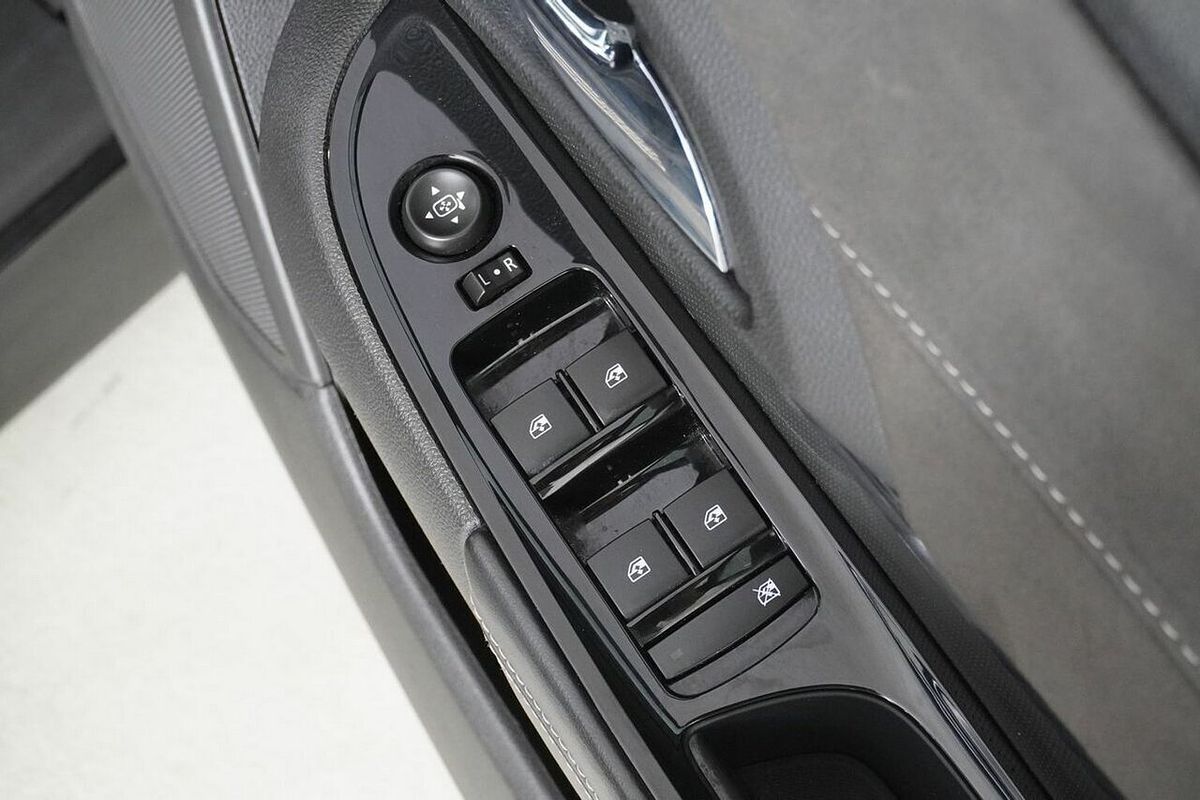 2016 Holden Commodore SS-V Redline VF II