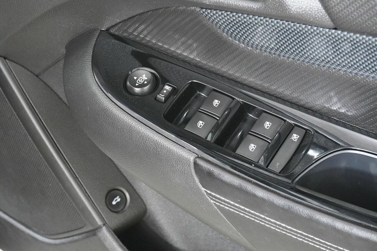 2016 Holden Commodore SV6 VF II