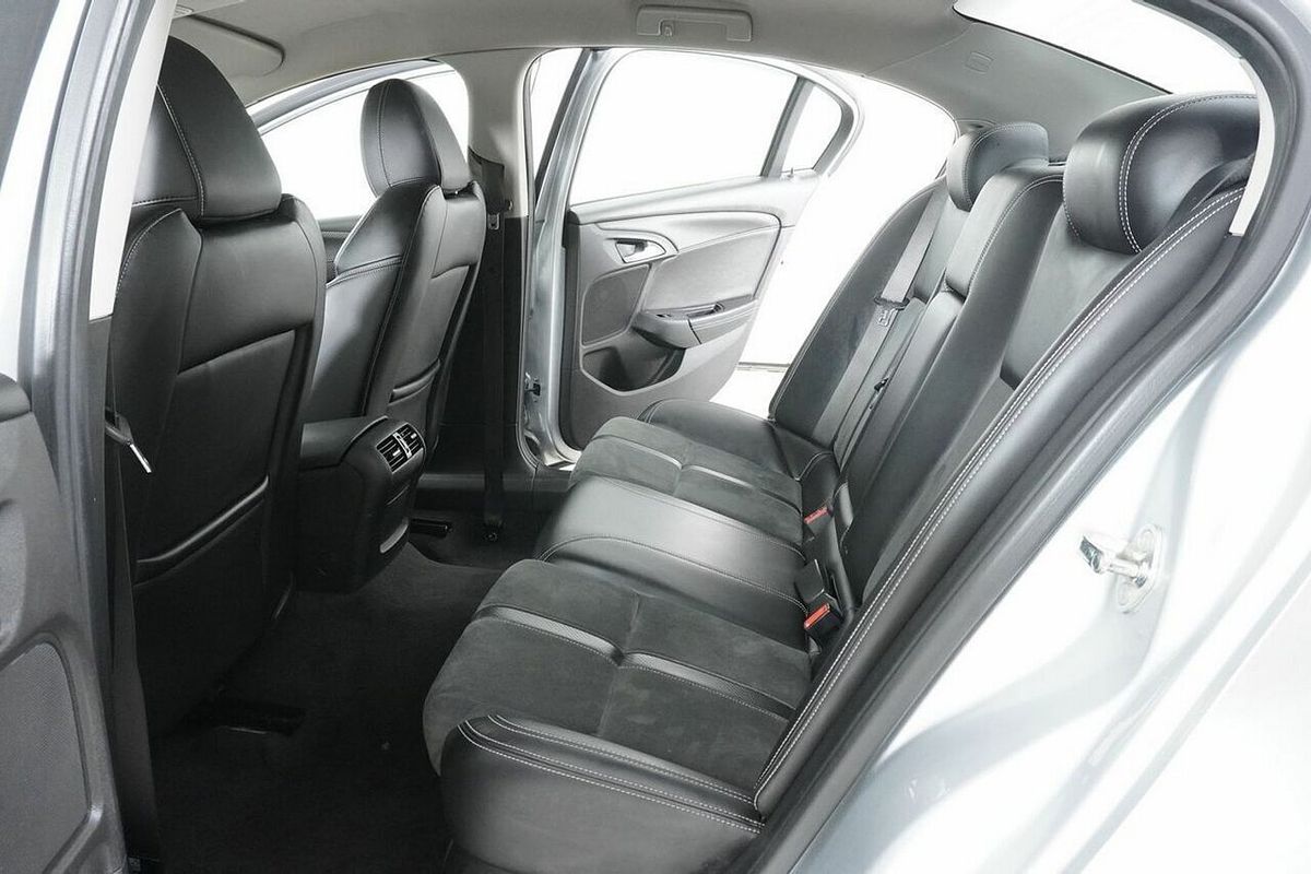 2016 Holden Commodore SV6 VF II