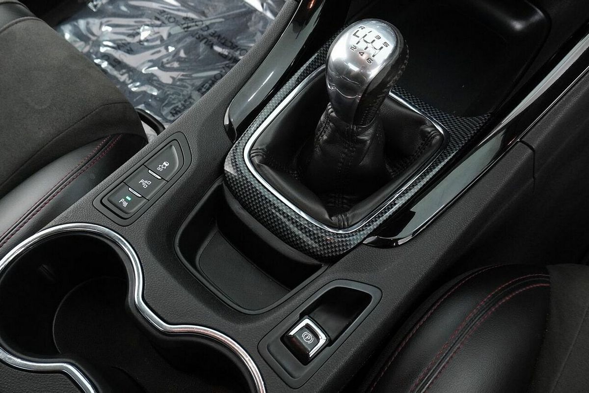 2016 Holden Ute SV6 Black Edition Vfii MY16 Rear Wheel Drive
