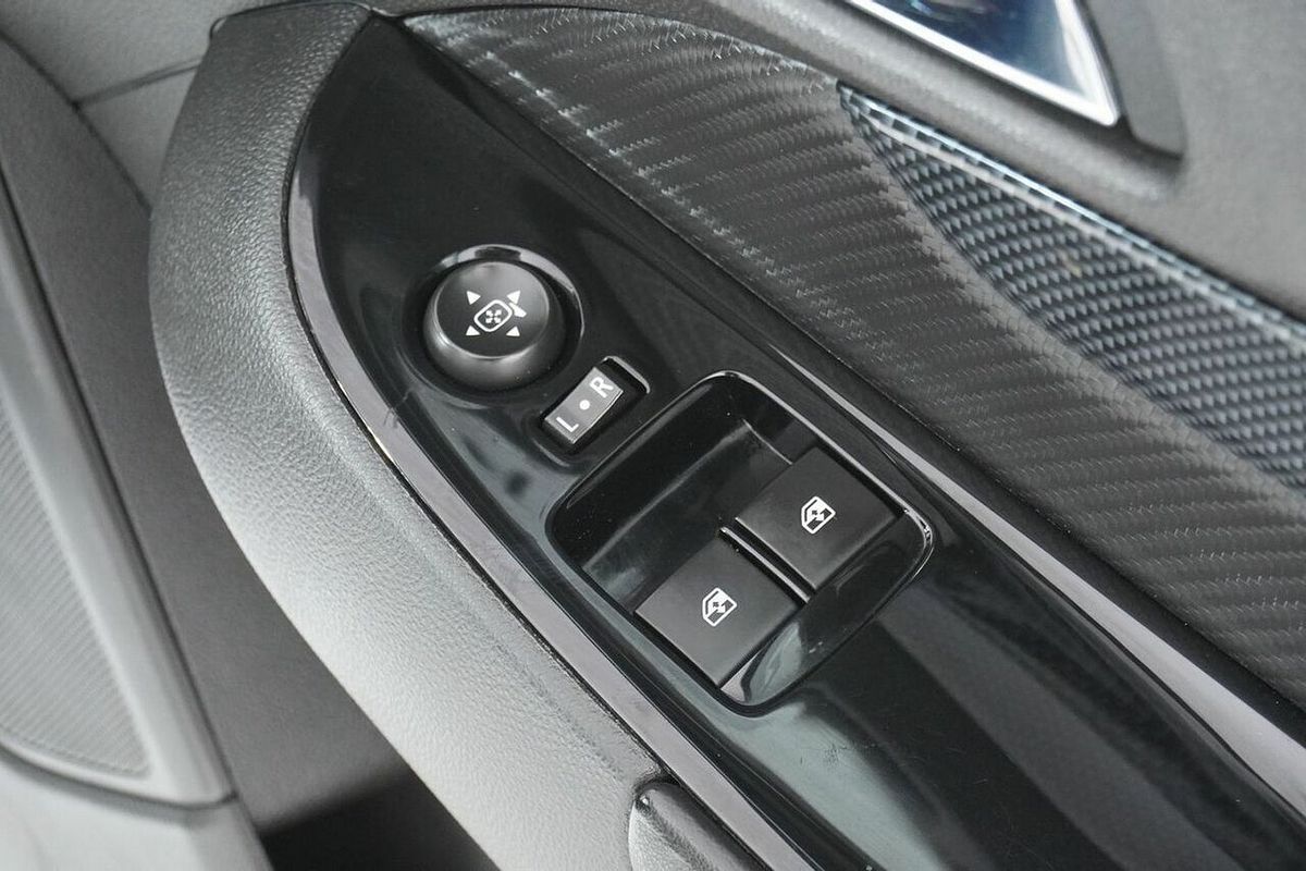 2016 Holden Ute SV6 Black Edition Vfii MY16 Rear Wheel Drive