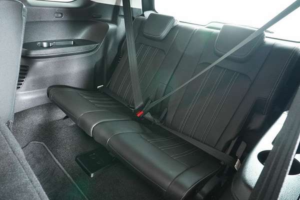 2022 Isuzu MU-X LS-T (4x2) RJ MY21
