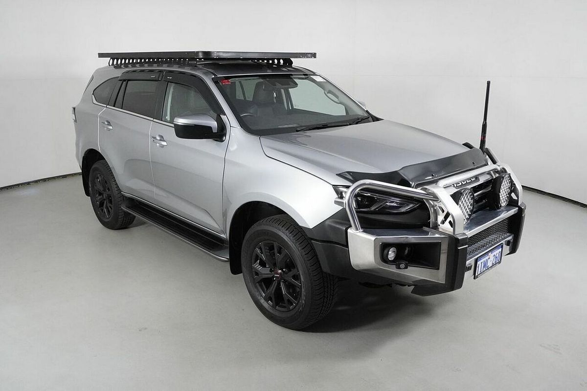 2022 Isuzu MU-X LS-T (4x2) RJ MY21