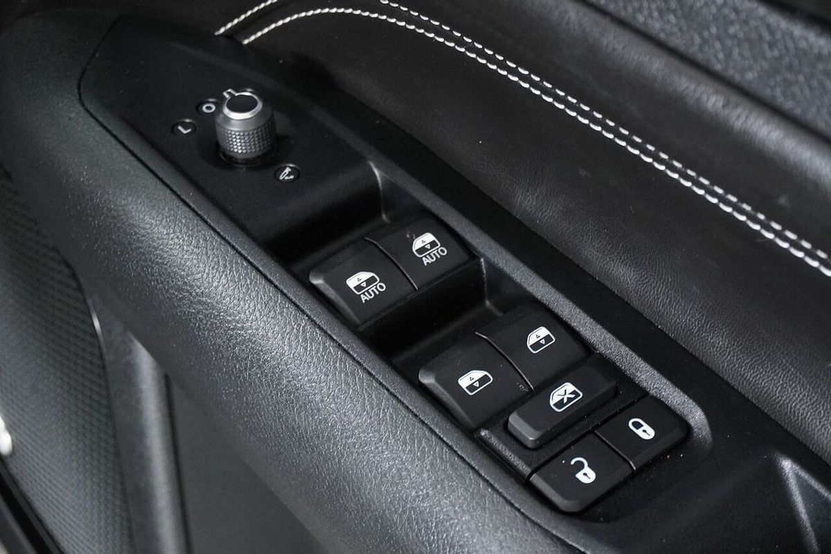 2021 Jeep Compass S-Limited (4x4) M6 MY21