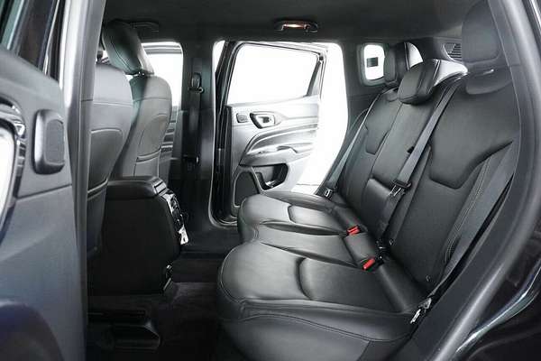 2021 Jeep Compass S-Limited (4x4) M6 MY21