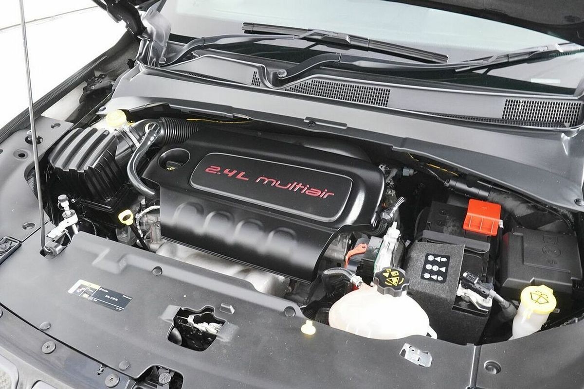 2021 Jeep Compass S-Limited (4x4) M6 MY21