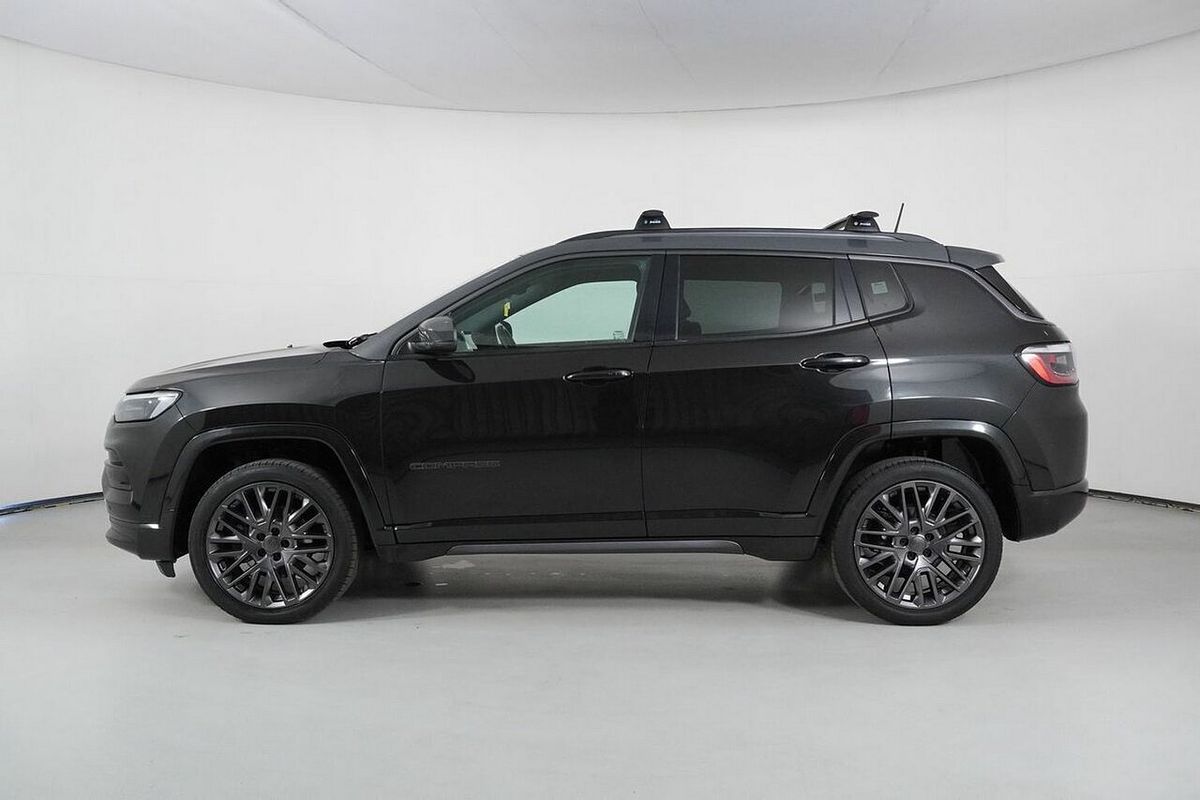 2021 Jeep Compass S-Limited (4x4) M6 MY21