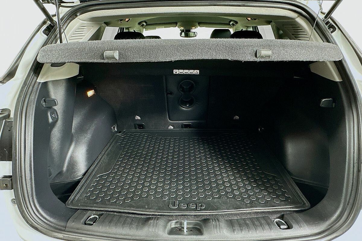2021 Jeep Compass Trailhawk (4x4) M6 MY21