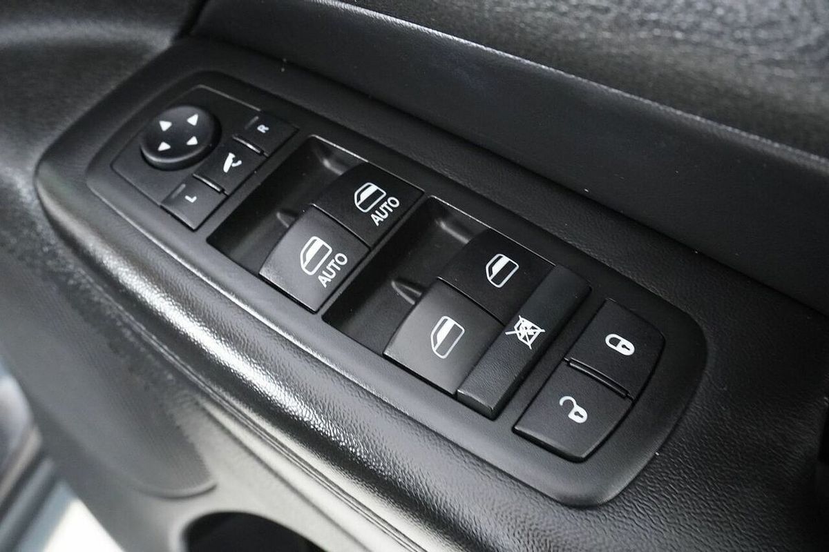 2014 Jeep Grand Cherokee Laredo (4x4) WK MY14