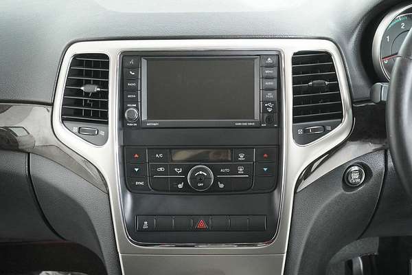 2012 Jeep Grand Cherokee Laredo (4x4) WK