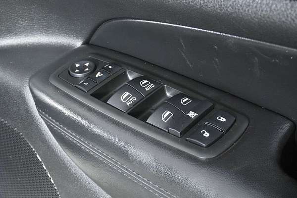 2012 Jeep Grand Cherokee Laredo (4x4) WK