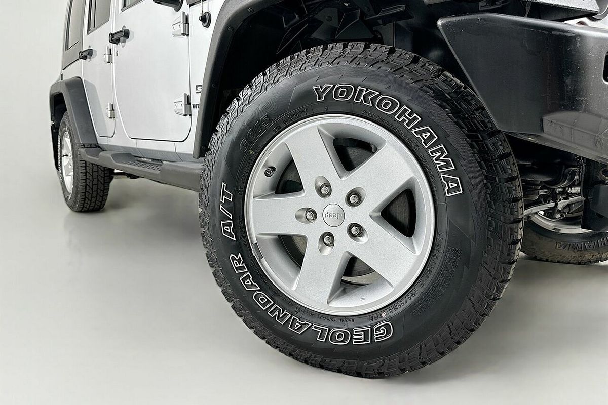 2010 Jeep Wrangler Unlimited Sport (4x4) JK MY09