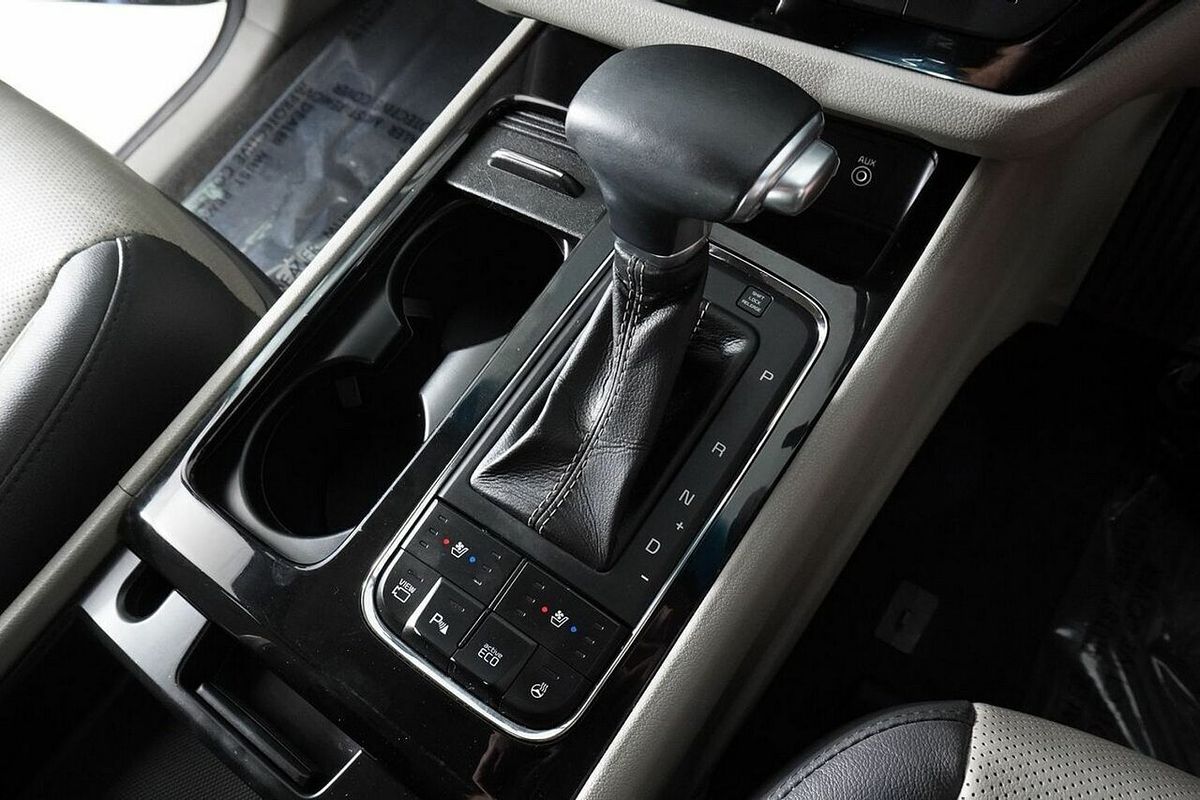 2017 Kia Carnival Platinum YP MY17