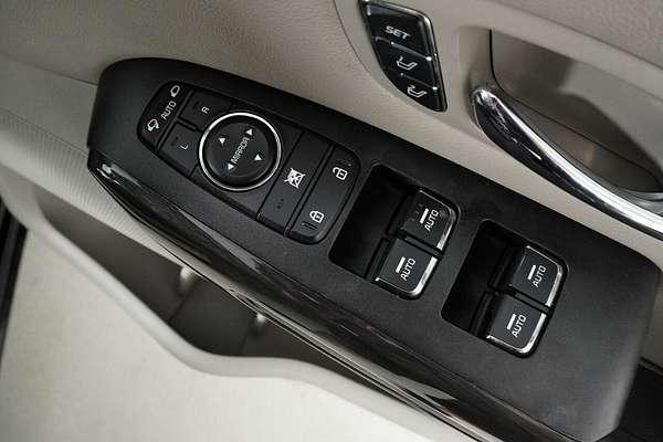 2017 Kia Carnival Platinum YP MY17