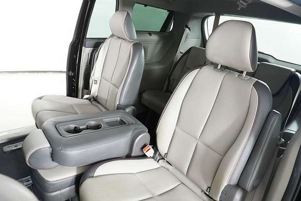 2017 Kia Carnival Platinum YP MY17