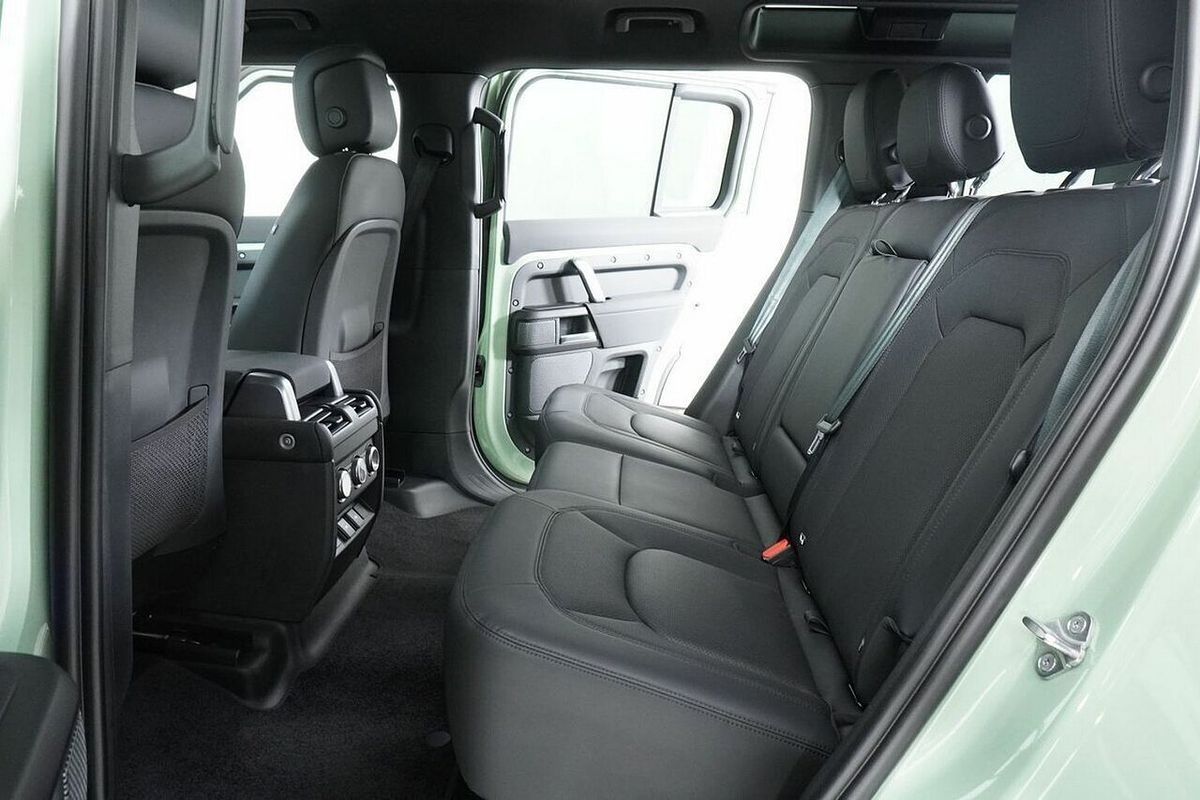 2022 Land Rover Defender 110 P400 75TH Edition L663 MY23.5