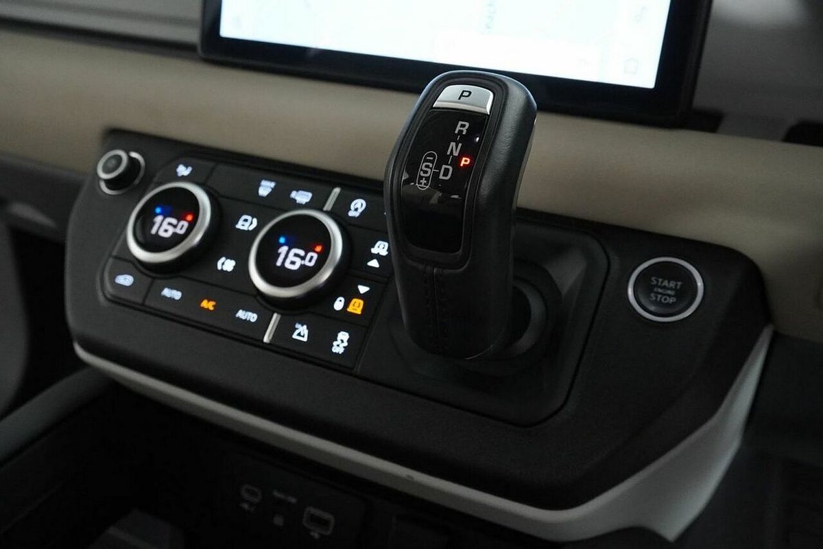 2020 Land Rover Defender 110 D240 SE (177kW) L663 MY20.5