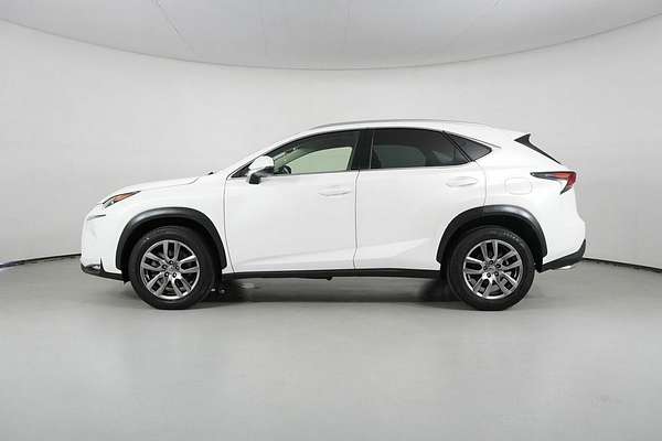 2016 Lexus NX200T Luxury (FWD) AGZ10R