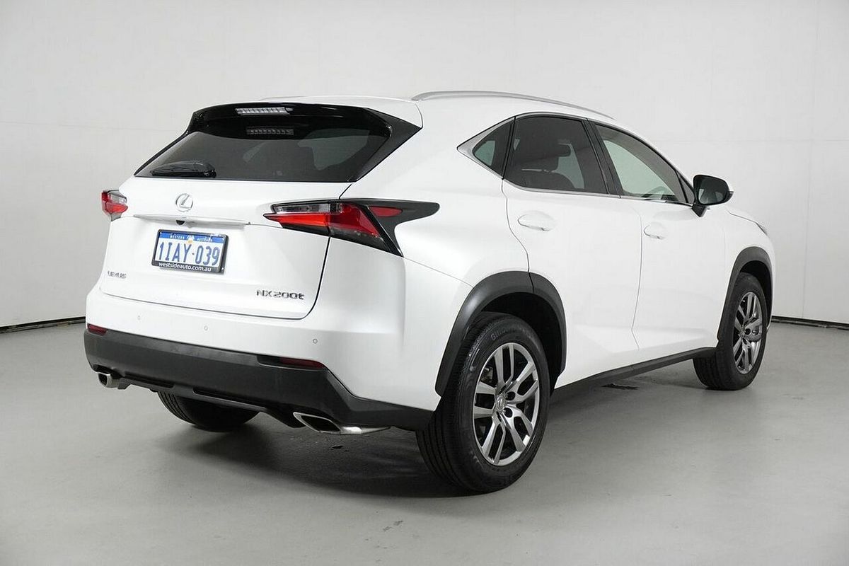 2016 Lexus NX200T Luxury (FWD) AGZ10R