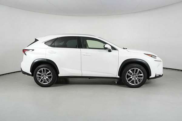 2016 Lexus NX200T Luxury (FWD) AGZ10R