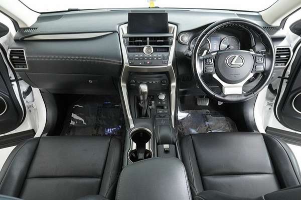 2016 Lexus NX200T Luxury (FWD) AGZ10R