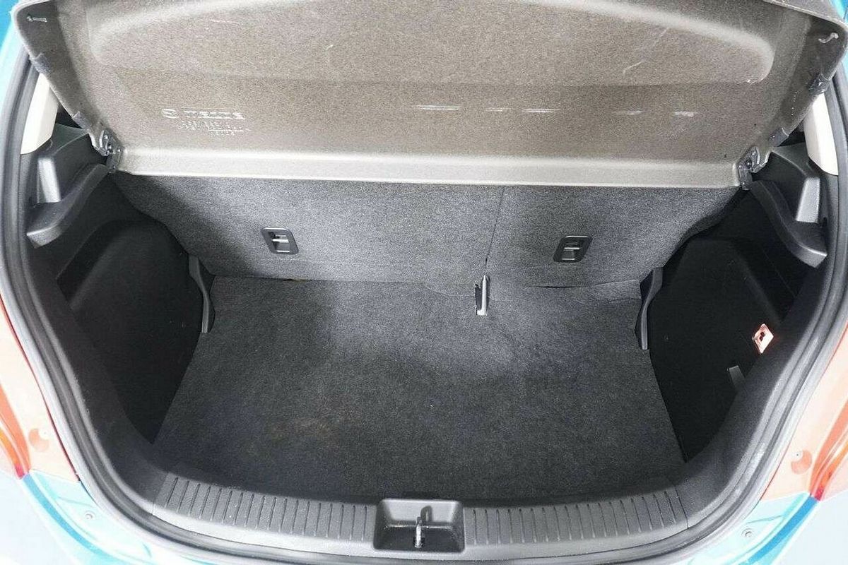 2013 Mazda 2 Neo DE MY13