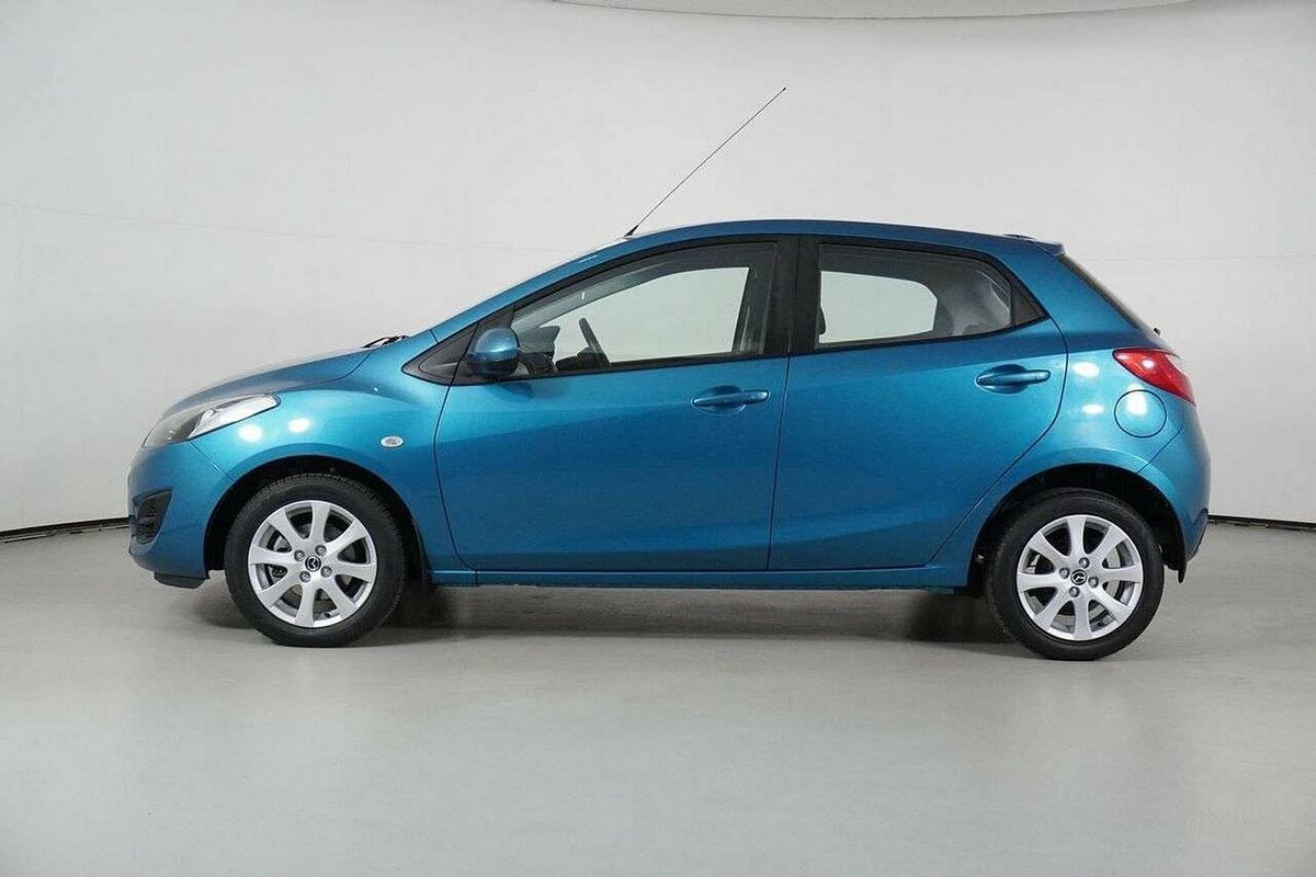 2013 Mazda 2 Neo DE MY13