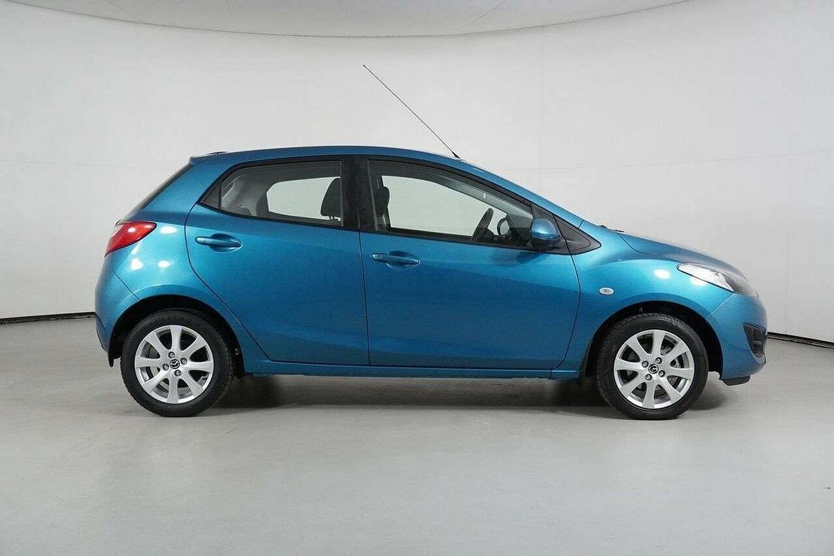 2013 Mazda 2 Neo DE MY13
