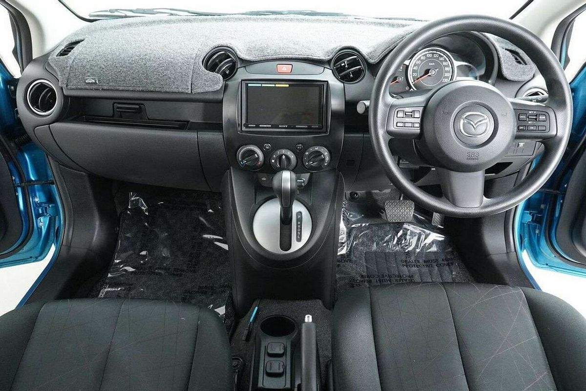 2013 Mazda 2 Neo DE MY13