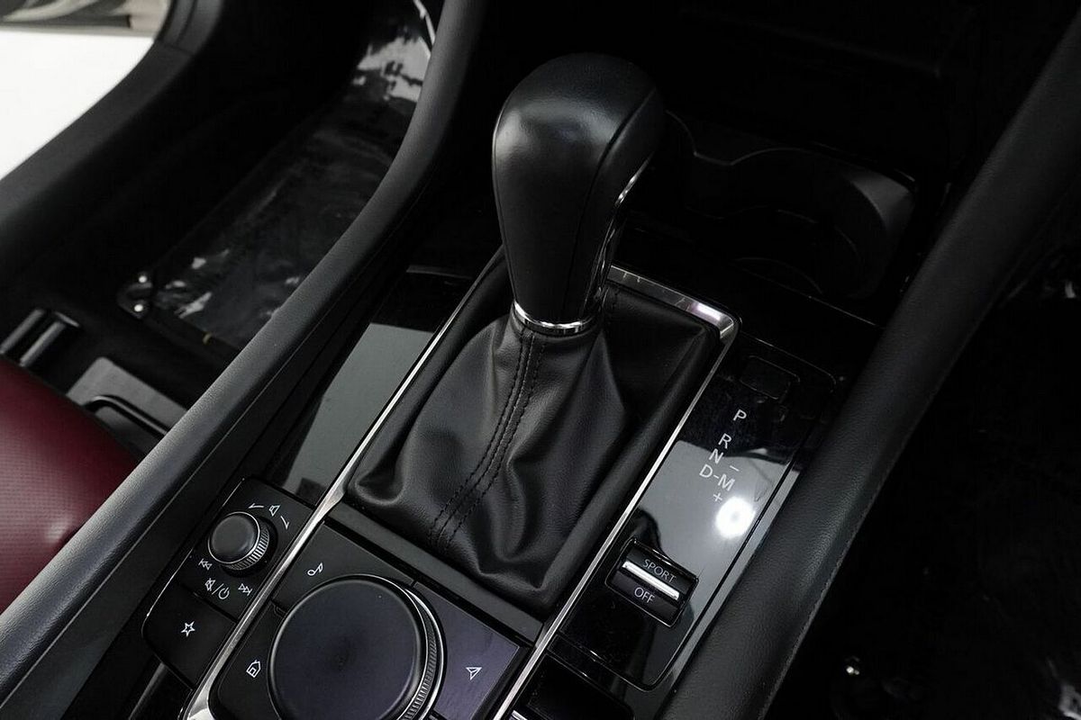 2023 Mazda 3 G25 Astina 300P