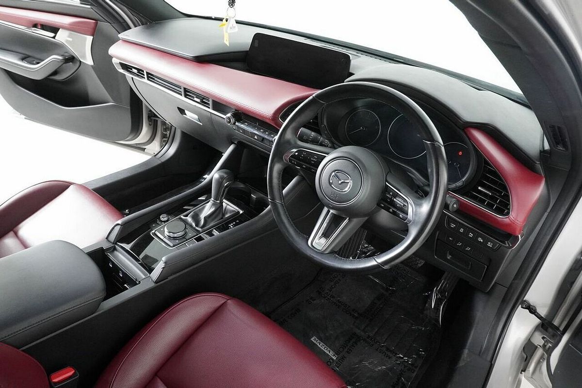 2023 Mazda 3 G25 Astina 300P