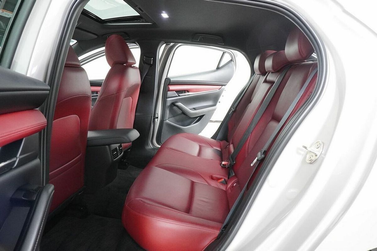 2023 Mazda 3 G25 Astina 300P