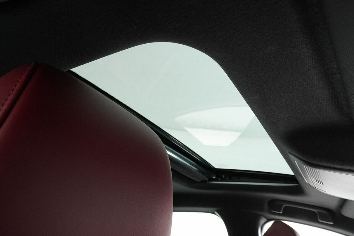 2023 Mazda 3 G25 Astina 300P