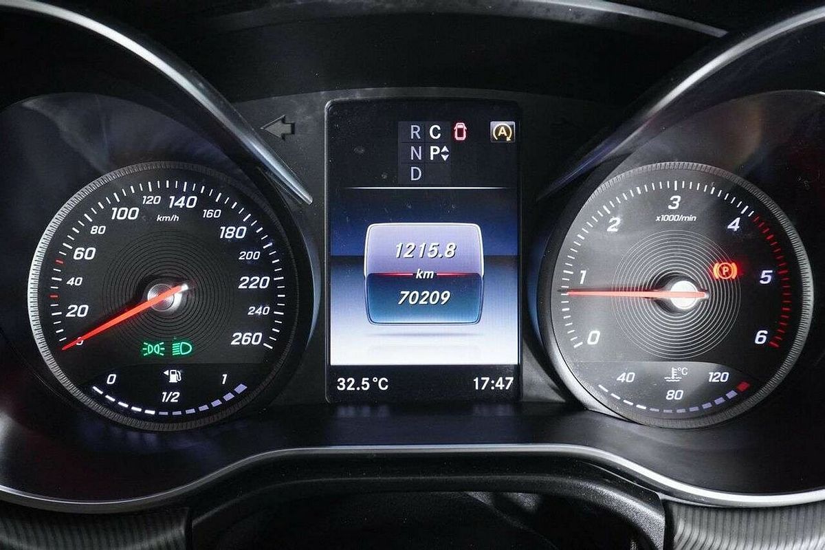2020 Mercedes-Benz 220d MWB 447 MY20