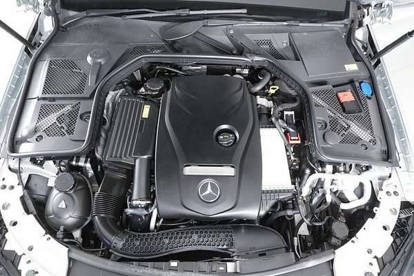 2014 Mercedes-Benz C250 205