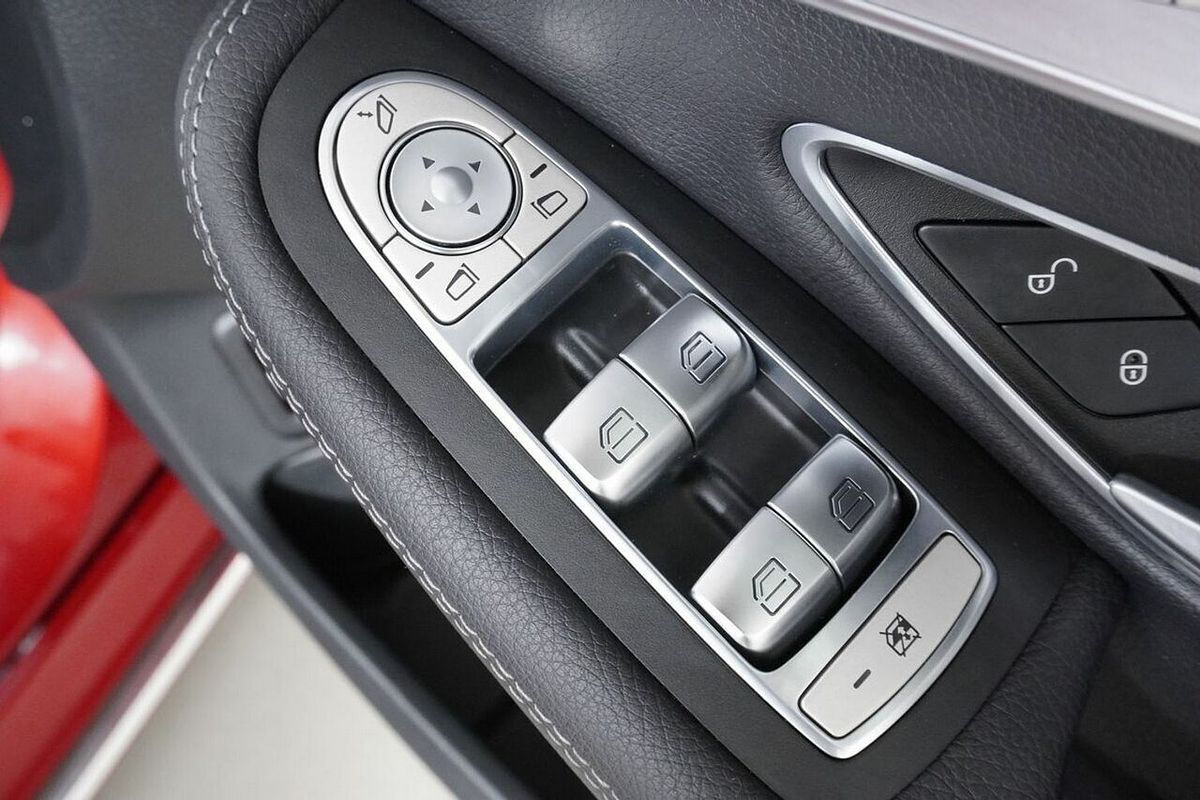 2019 Mercedes-Benz C300 205 MY19