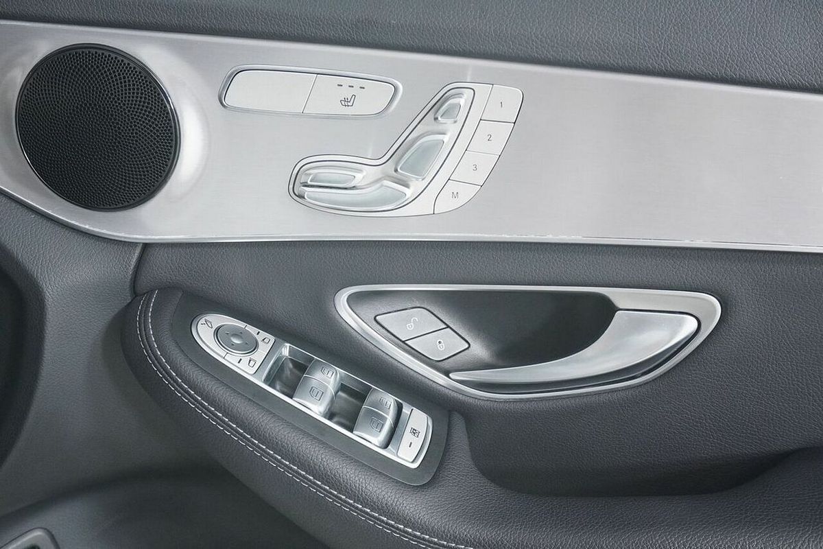 2019 Mercedes-Benz C300 E (Hybrid) W205 MY20