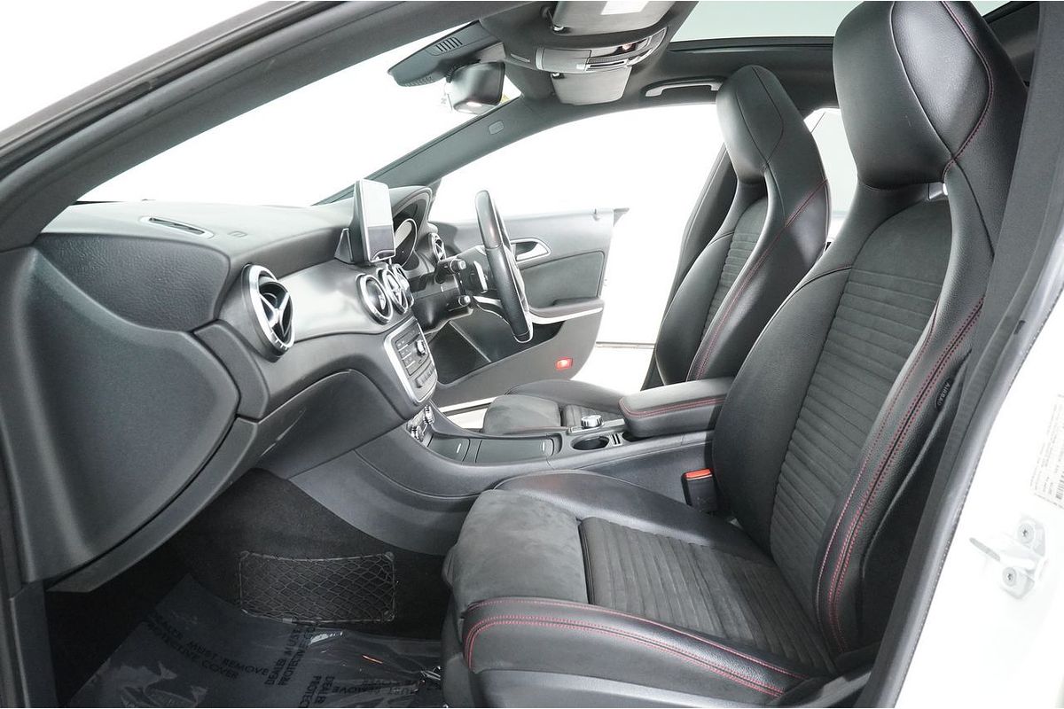 2016 Mercedes-Benz CLA200 Shooting Brake 117
