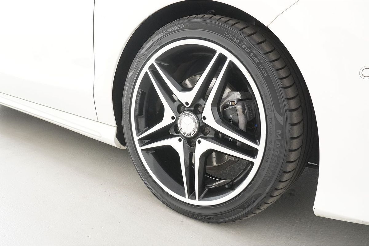 2016 Mercedes-Benz CLA200 Shooting Brake 117