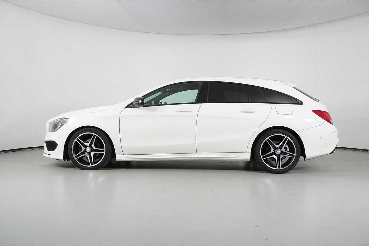 2016 Mercedes-Benz CLA200 Shooting Brake 117